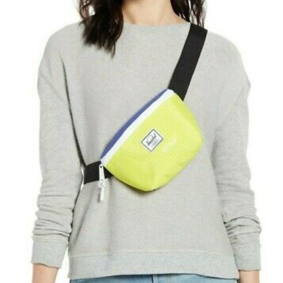 Herschel Supply Company Handbags - NWT Herschel Supply Co Fourteen Belt Bag